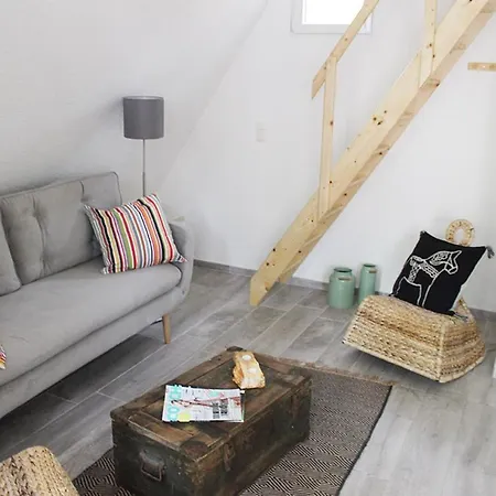 Gluecklich Am - Ruhe Im Kiefernwald Mit Terrasse & Hund Willkommen Tatil Evi