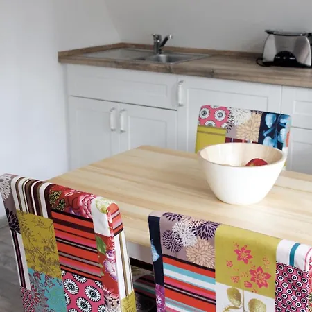 Gluecklich Am - Ruhe Im Kiefernwald Mit Terrasse & Hund Willkommen