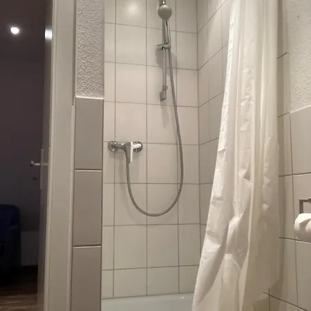 Gluecklich Am - Ruhe Im Kiefernwald Mit Terrasse & Hund Willkommen