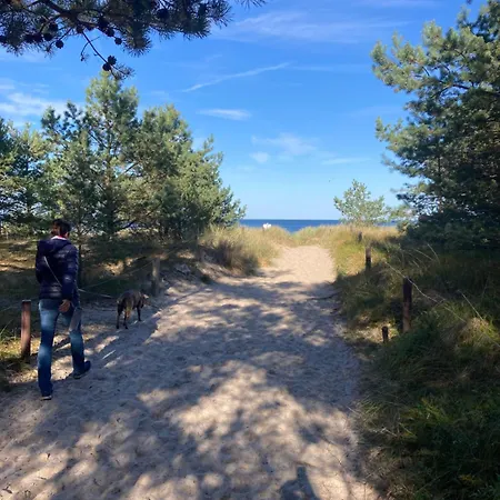 Gluecklich Am - Ruhe Im Kiefernwald Mit Terrasse & Hund Willkommen Tatil Evi Trassenheide