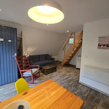 Gluecklich Am - Ruhe Im Kiefernwald Mit Terrasse & Hund Willkommen Tatil Evi *